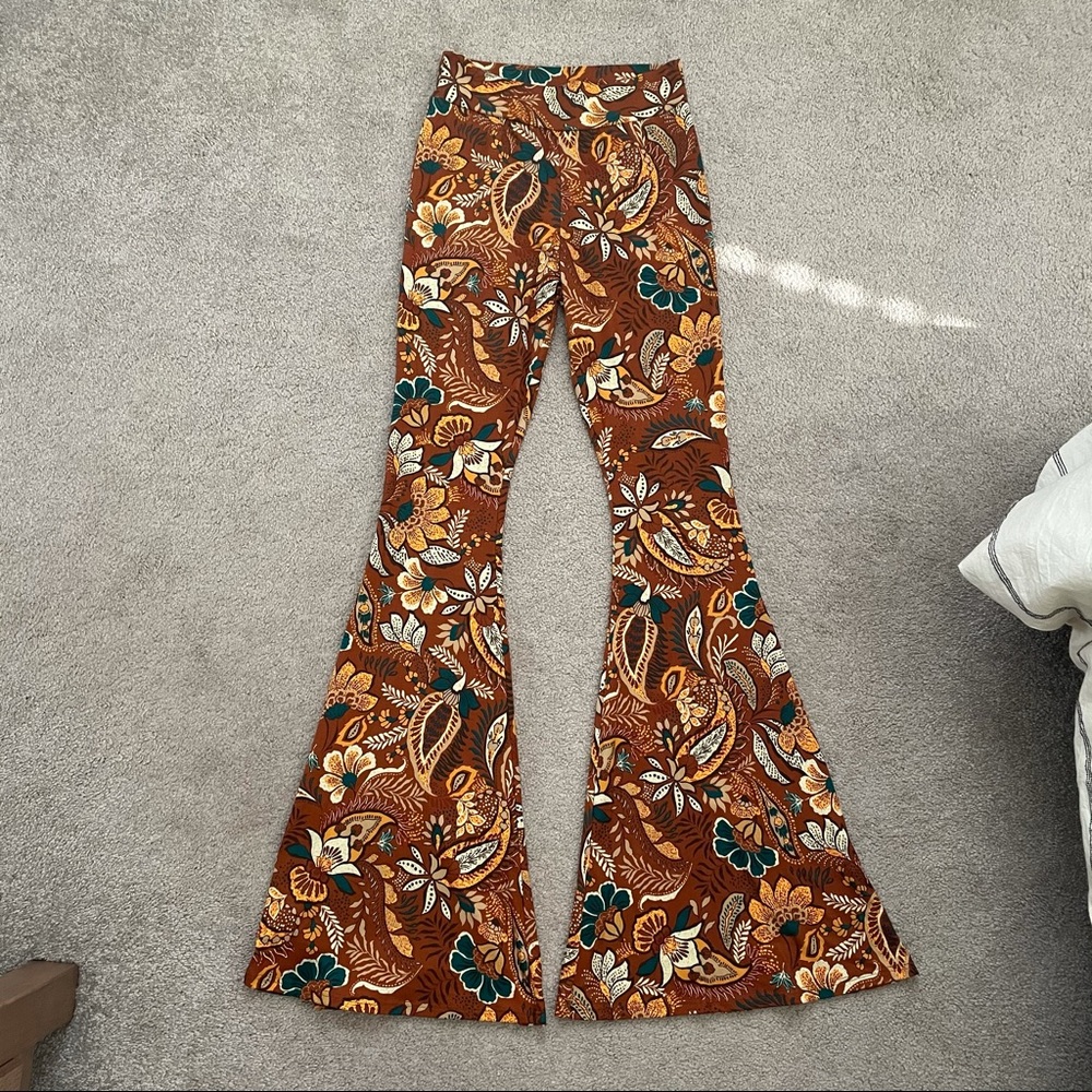 bell bottom pants